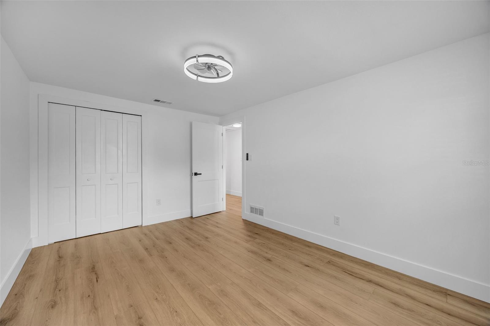 22369 SOUTHSHORE DR — photo 60