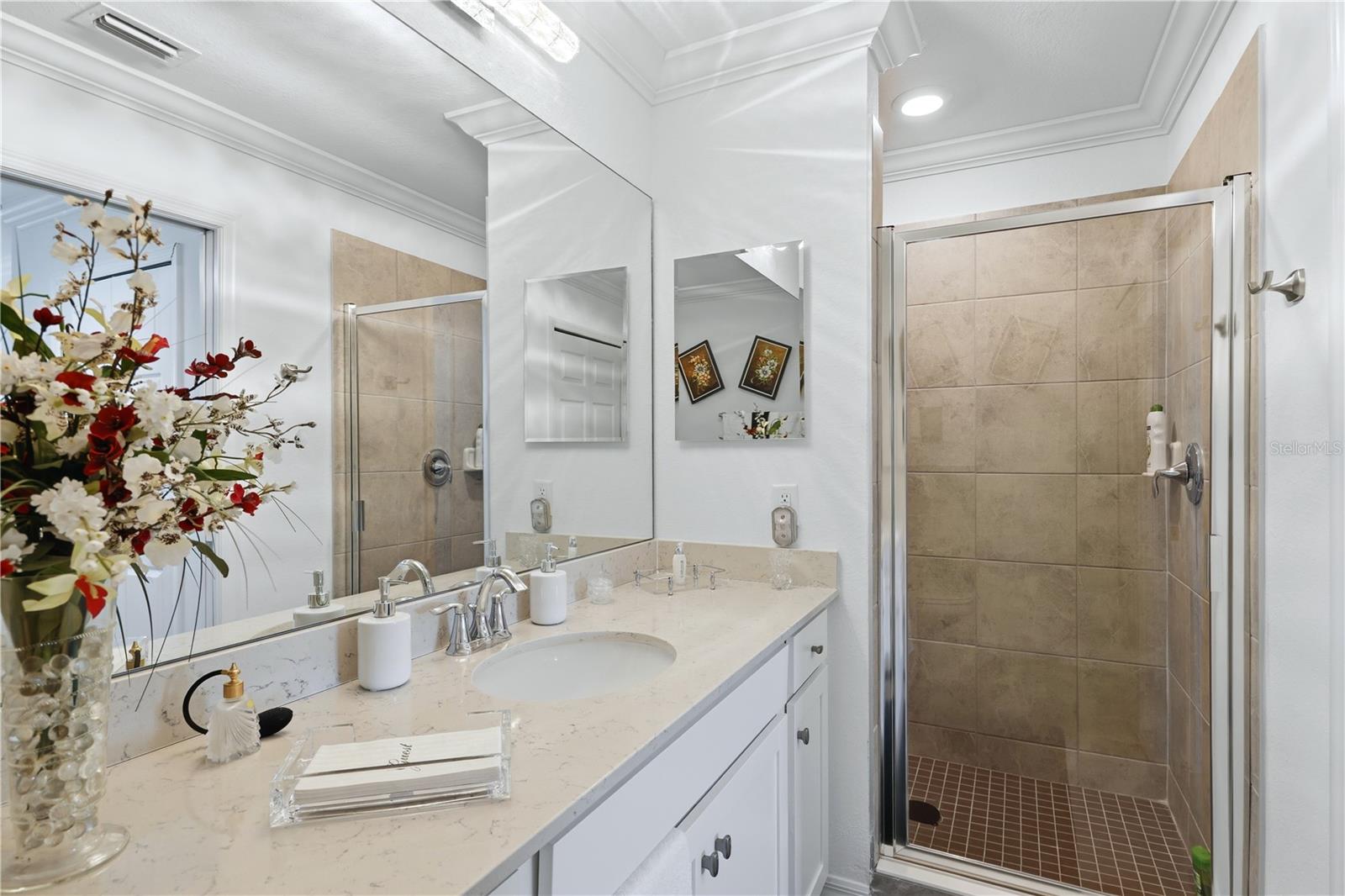 17902 GAWTHROP DR #305 — photo 25