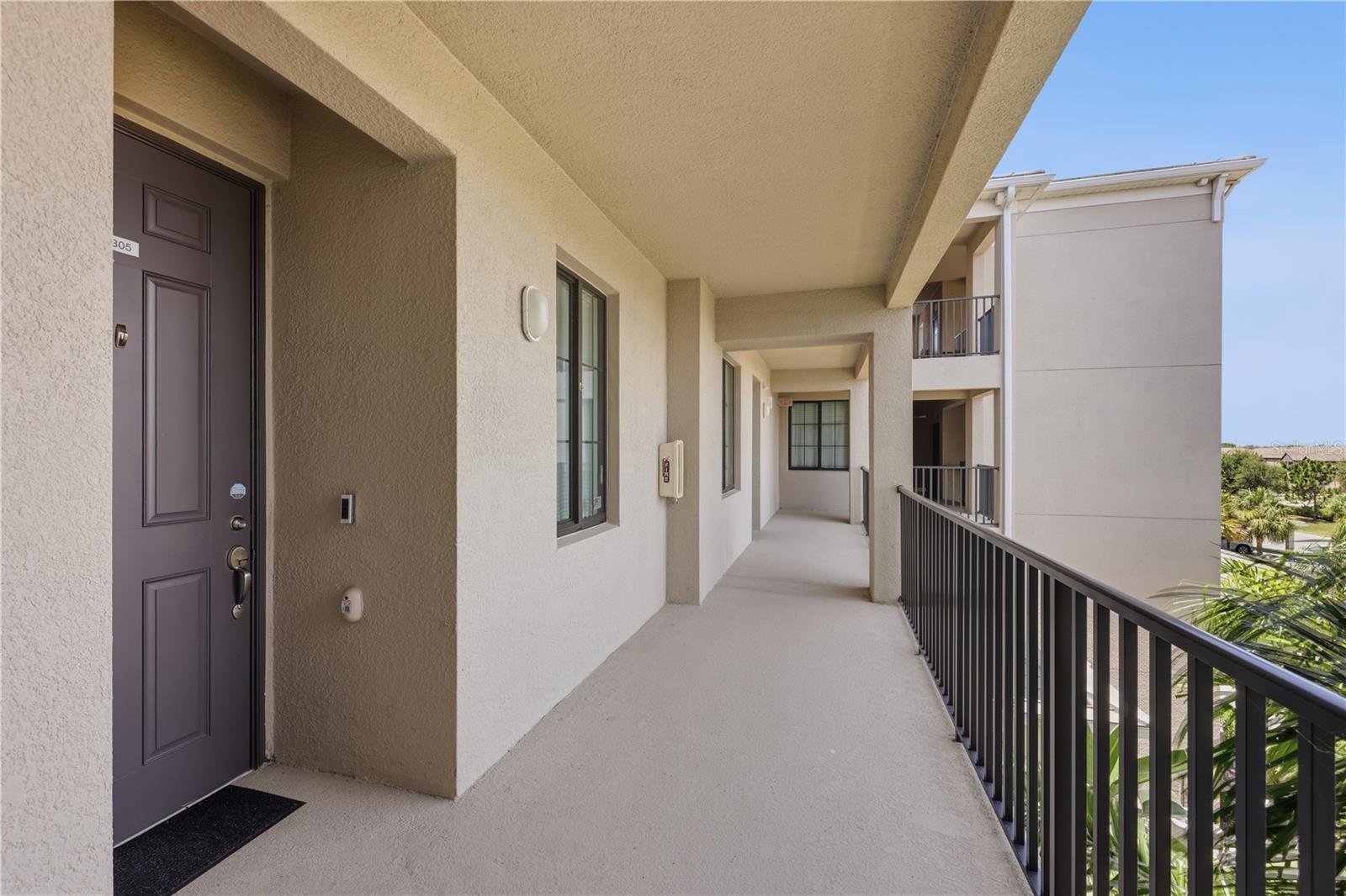 17902 GAWTHROP DR #305 — photo 4