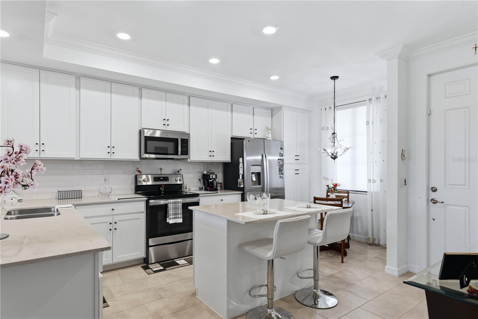 17902 GAWTHROP DR #305 — photo 17
