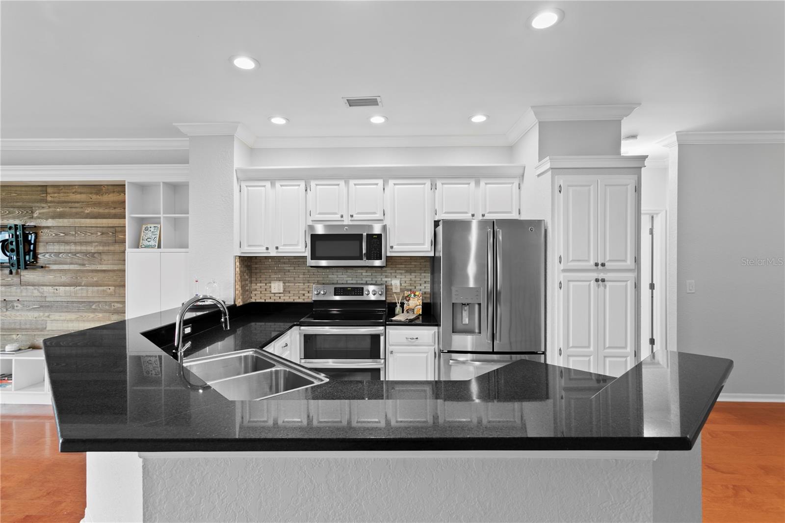 919 NORMANDY TRACE RD — photo 15