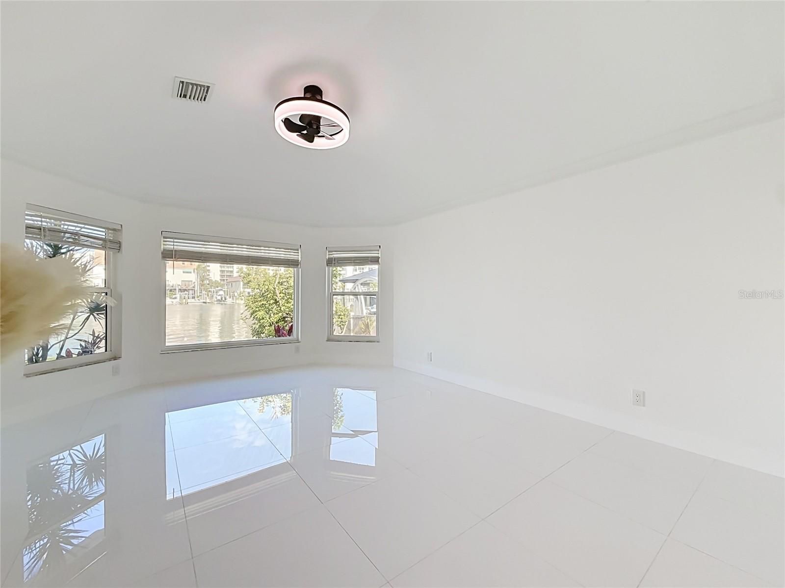 324 LEEWARD IS — photo 28