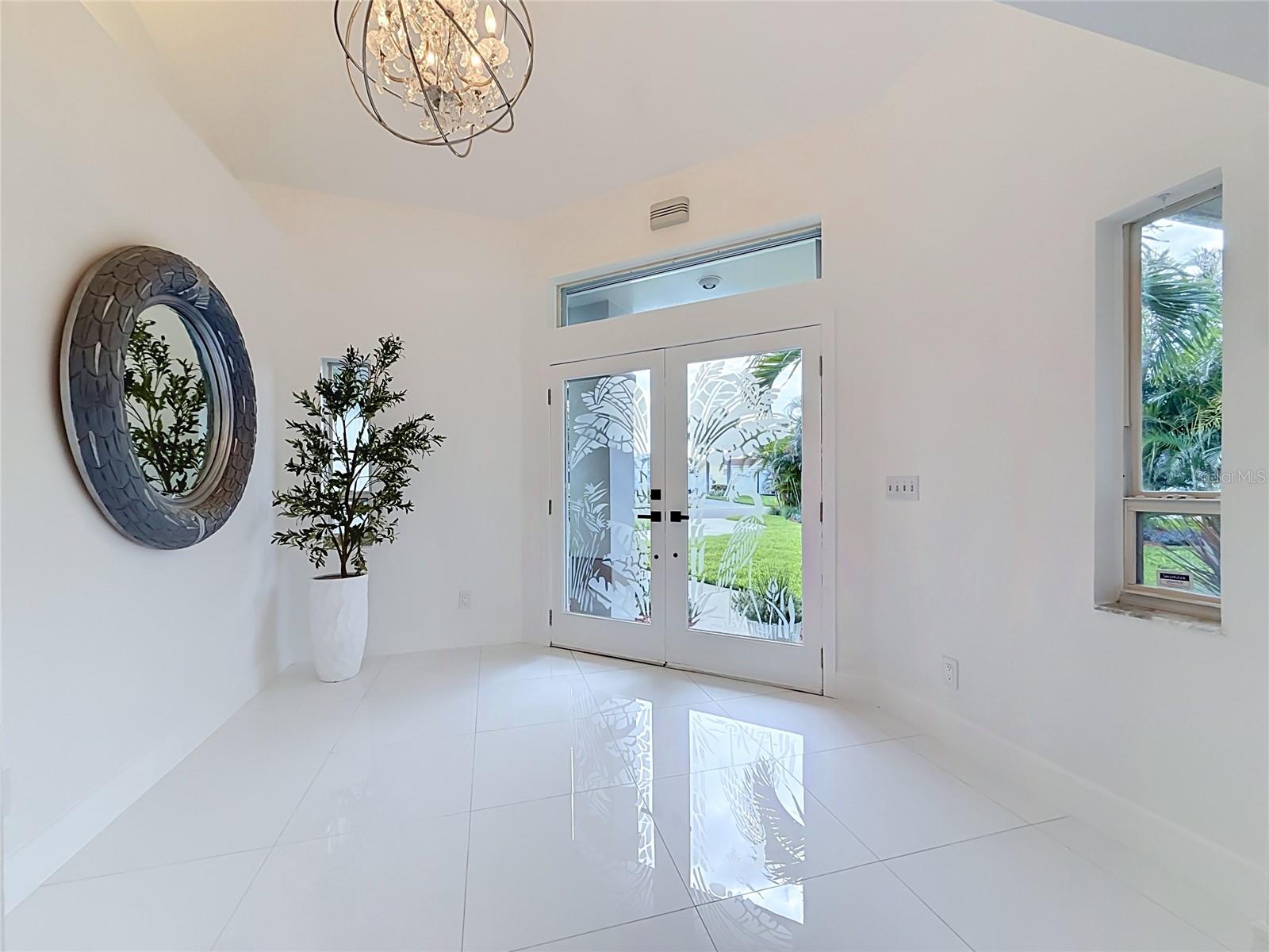 324 LEEWARD IS — photo 42