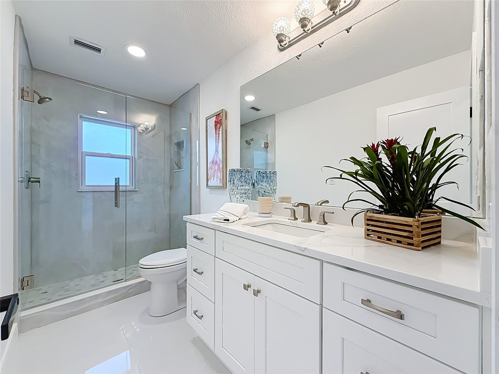 324 LEEWARD IS — photo 21