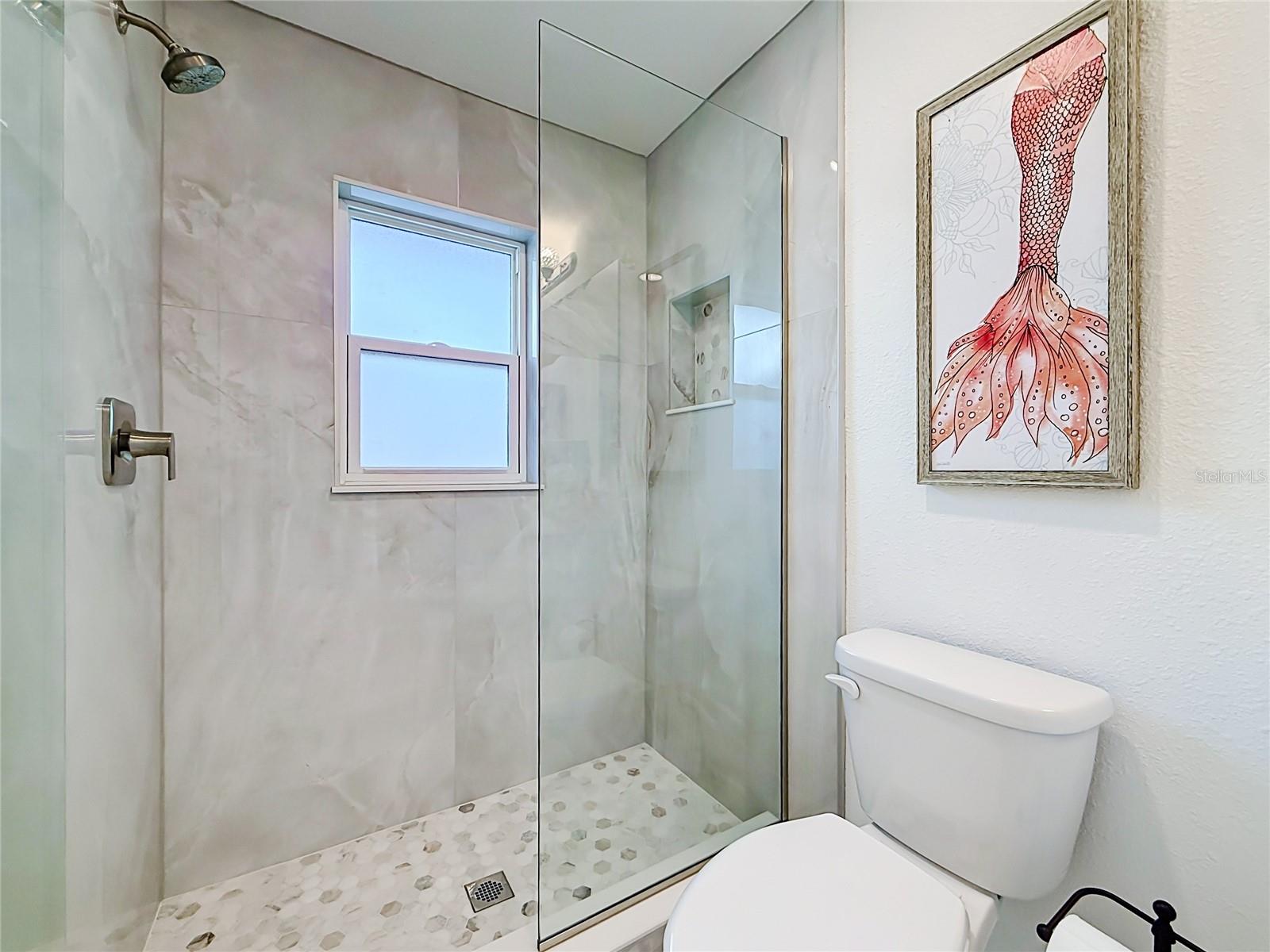 324 LEEWARD IS — photo 22