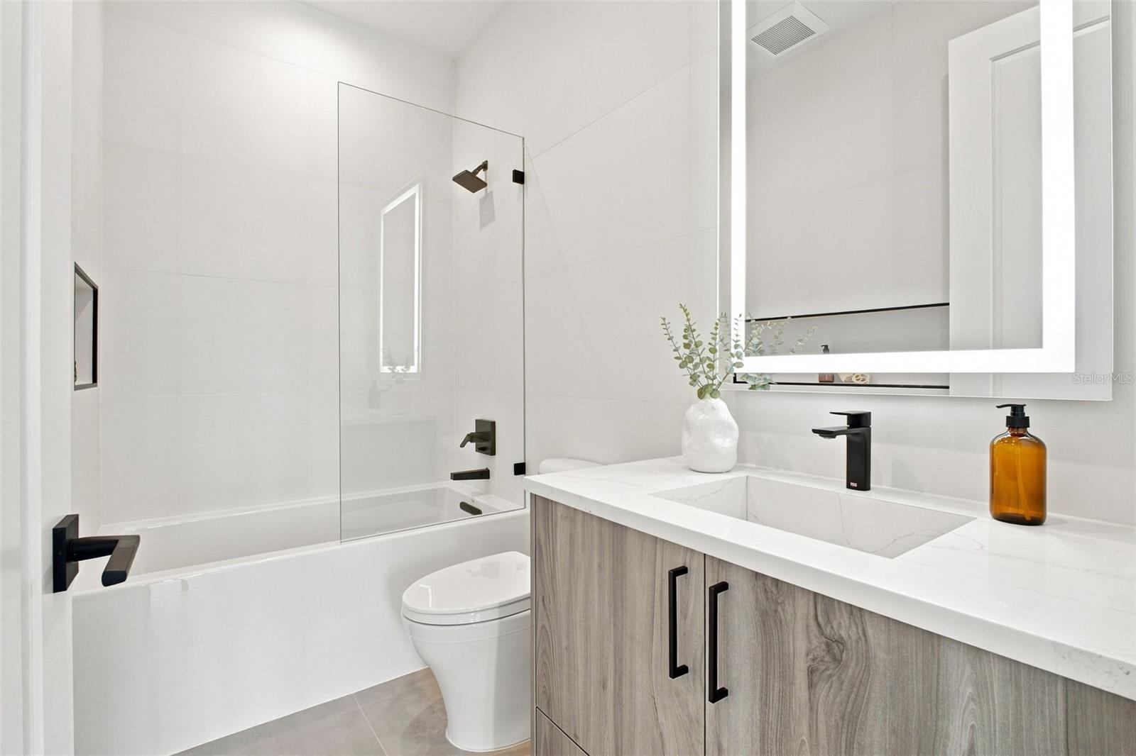 1076 SNELL ISLE BLVD NE — photo 35