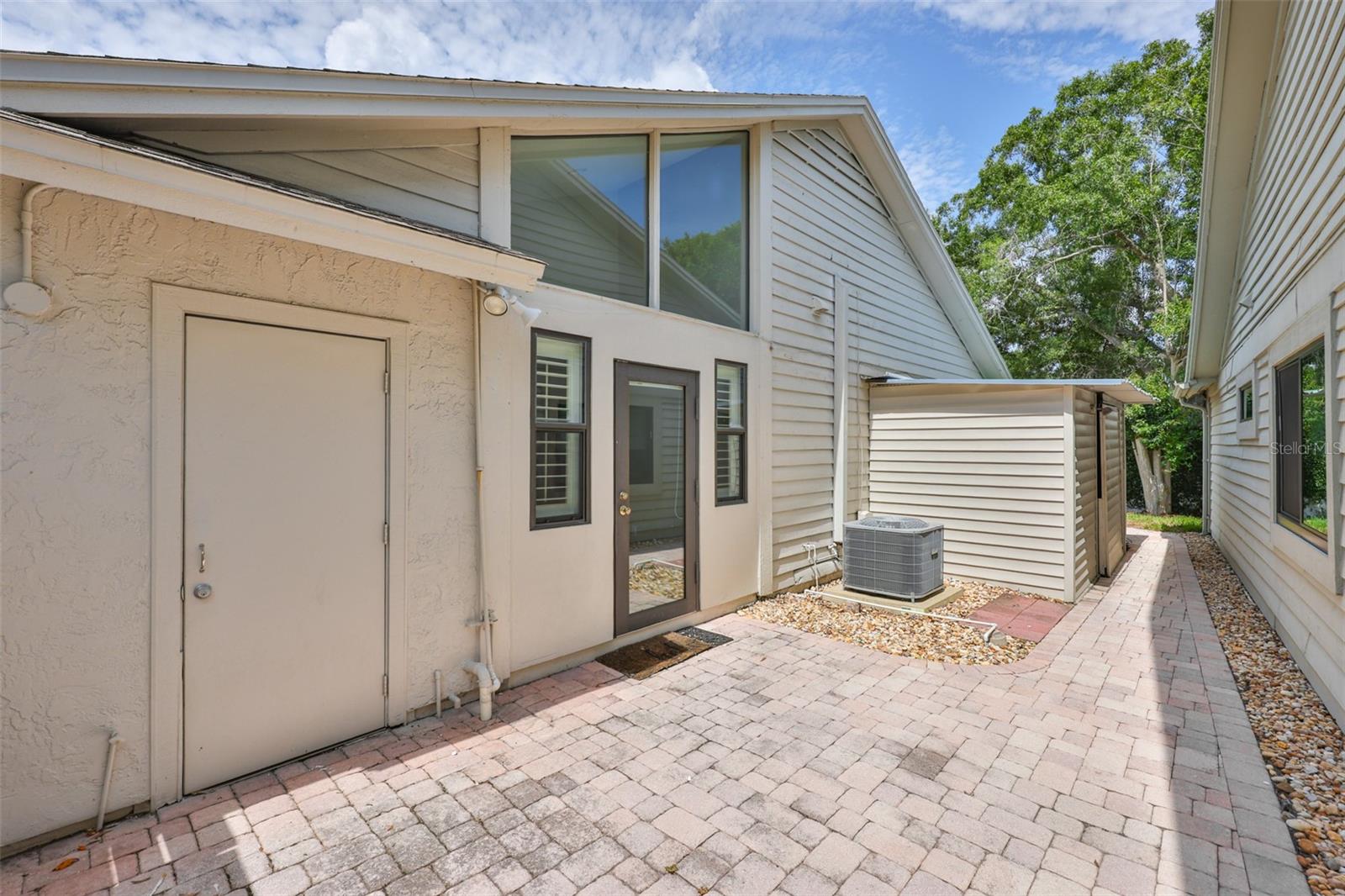14651 VILLAGE GLEN CIR — photo 42
