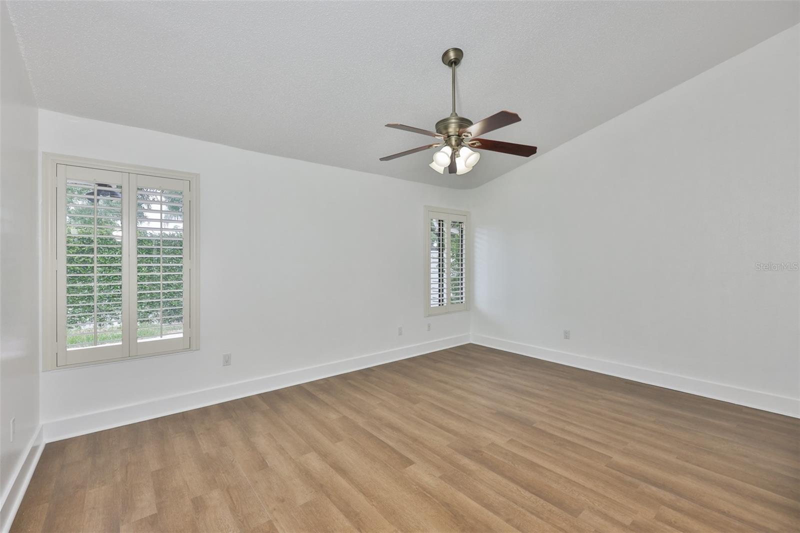 14651 VILLAGE GLEN CIR — photo 26