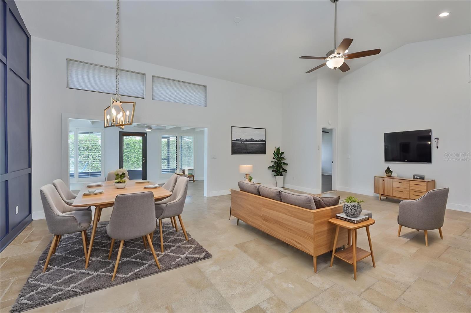 14651 VILLAGE GLEN CIR — photo 2