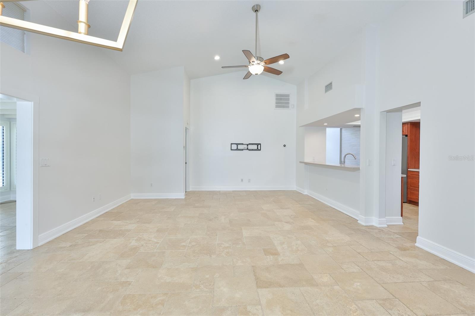 14651 VILLAGE GLEN CIR — photo 13