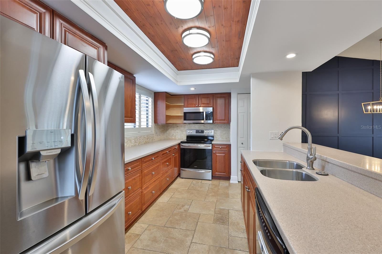 14651 VILLAGE GLEN CIR — photo 16