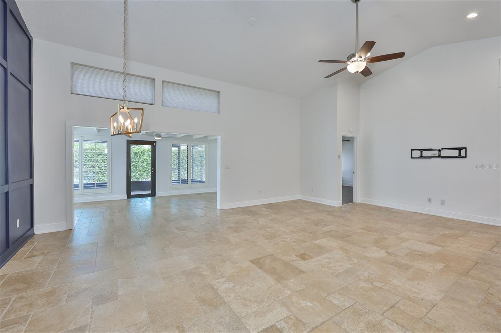 14651 VILLAGE GLEN CIR — photo 11