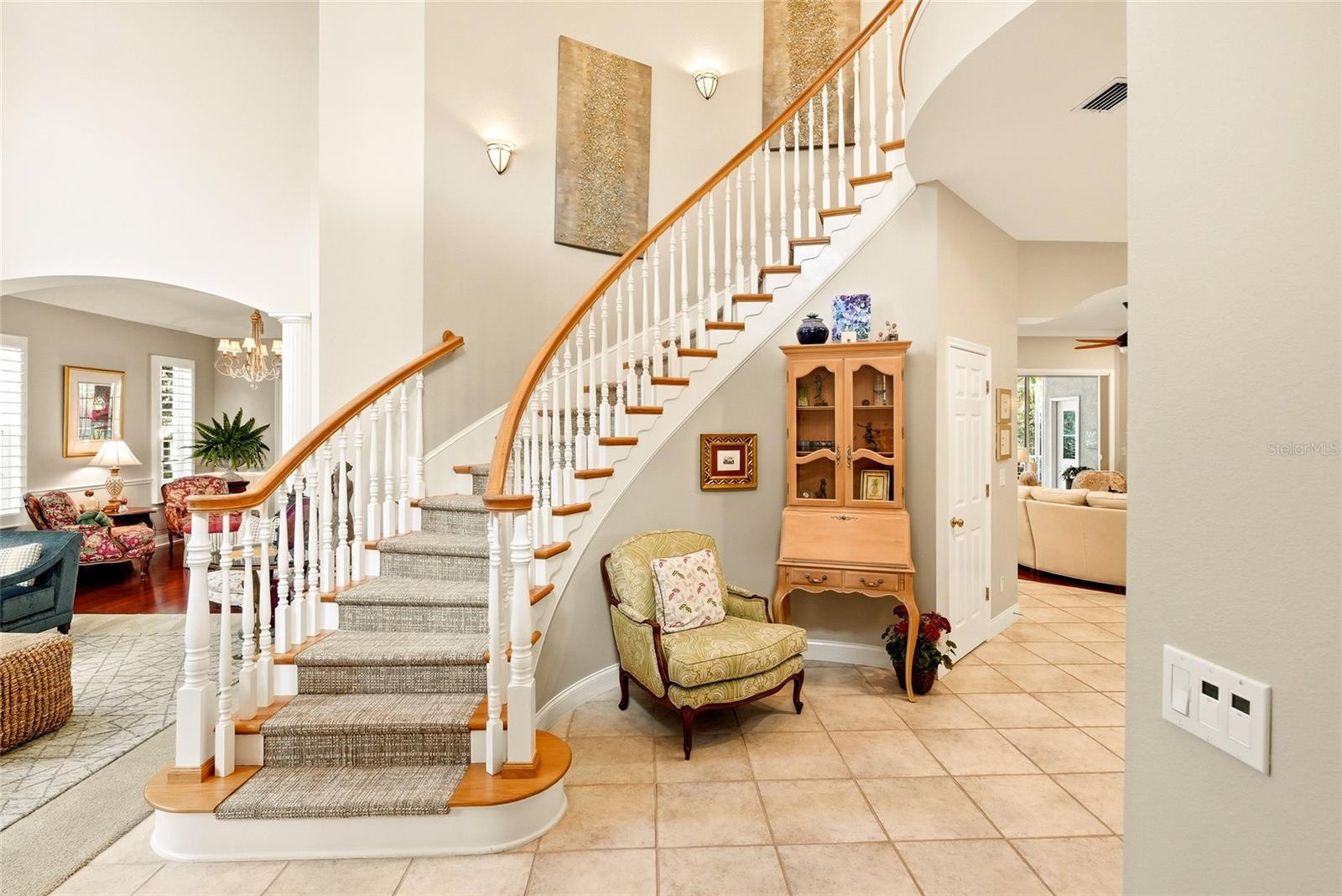 1246 DARLINGTON OAK CIR NE — photo 2