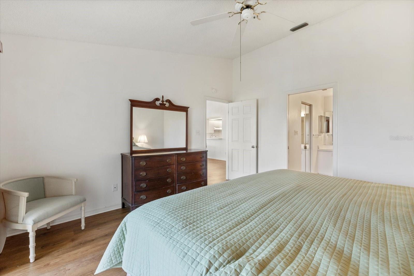 841 WATERSIDE DR #206 — photo 33