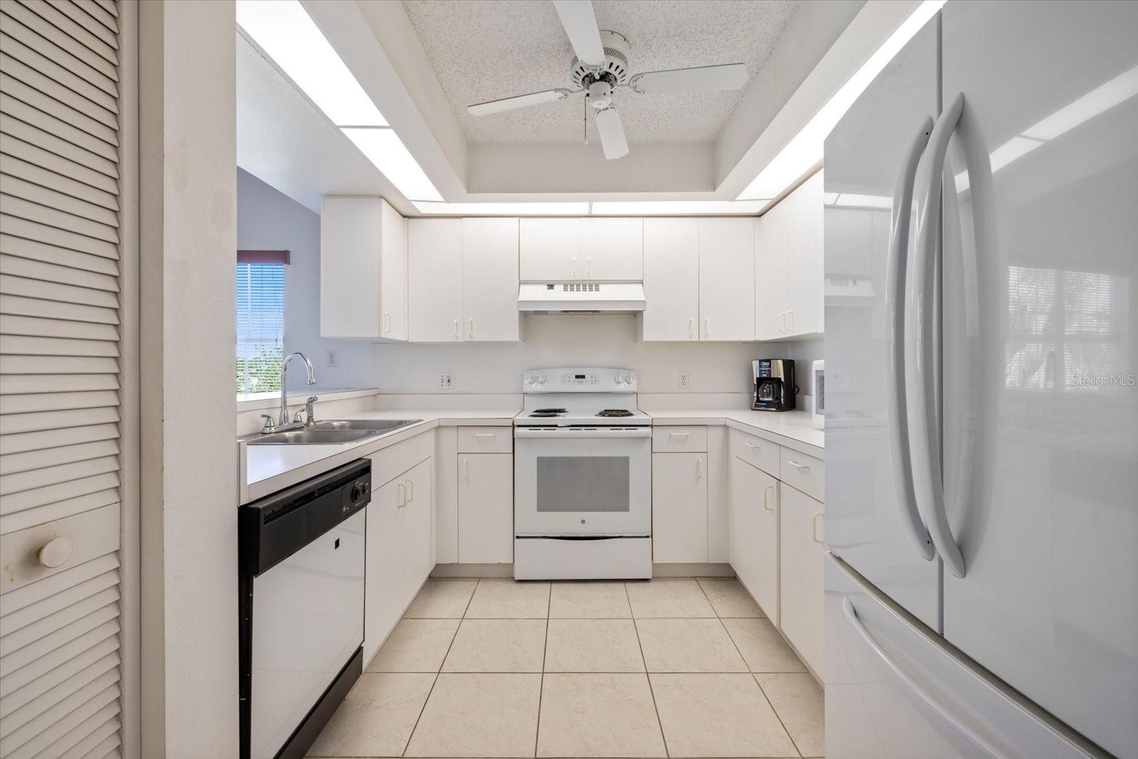 841 WATERSIDE DR #206 — photo 12