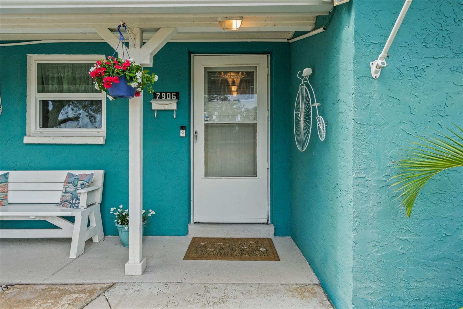 7906 WOODVINE CIR — photo 4