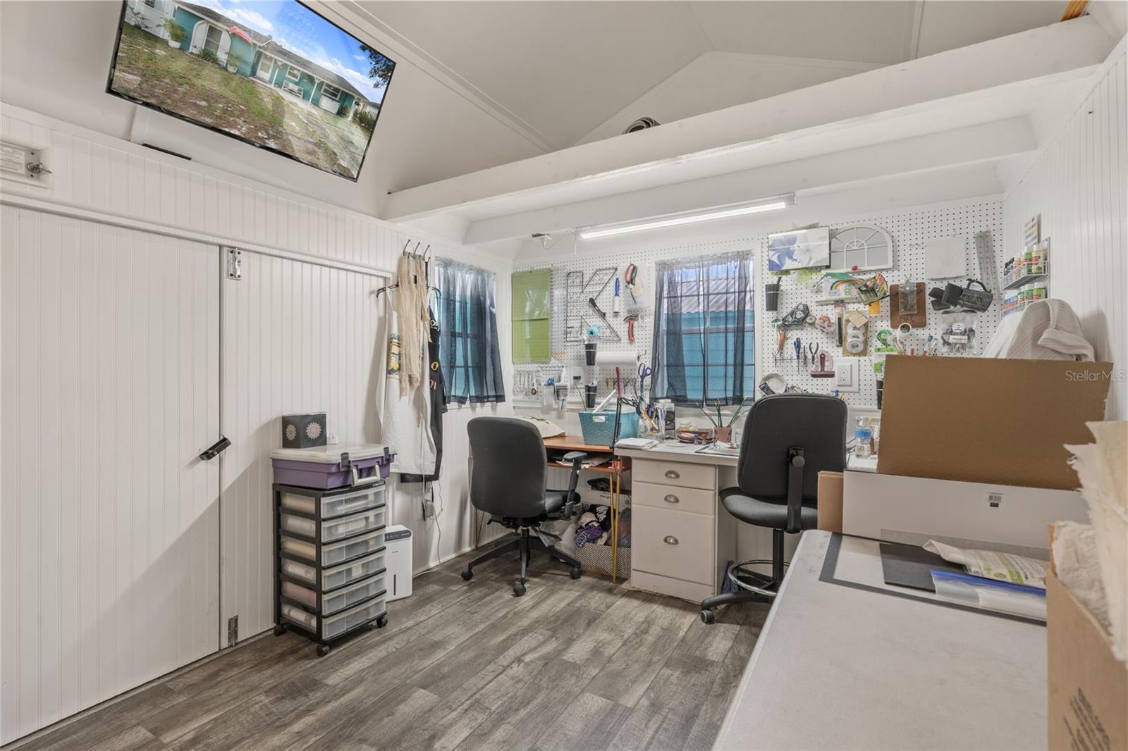7906 WOODVINE CIR — photo 33
