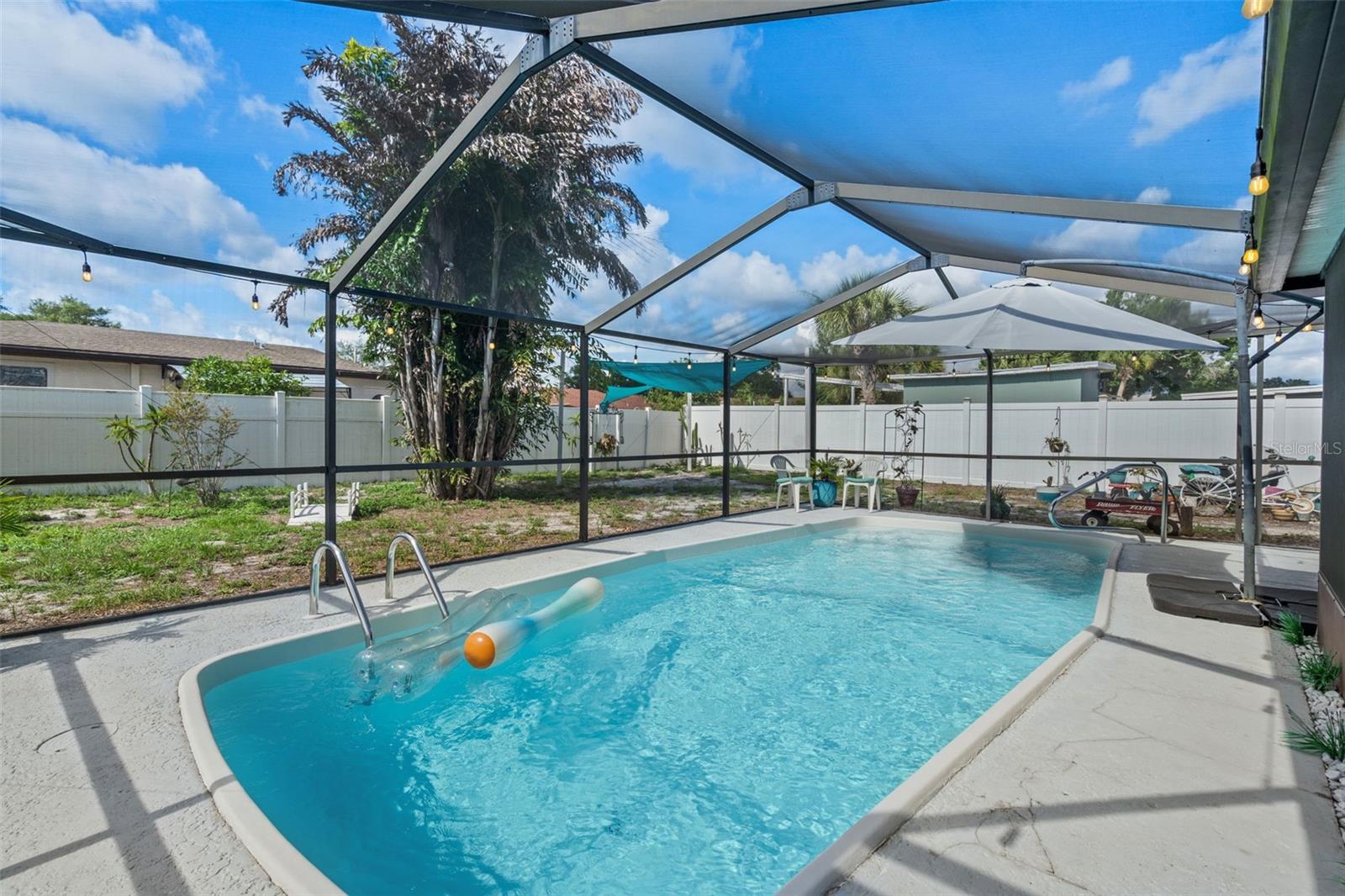 7906 WOODVINE CIR — photo 26
