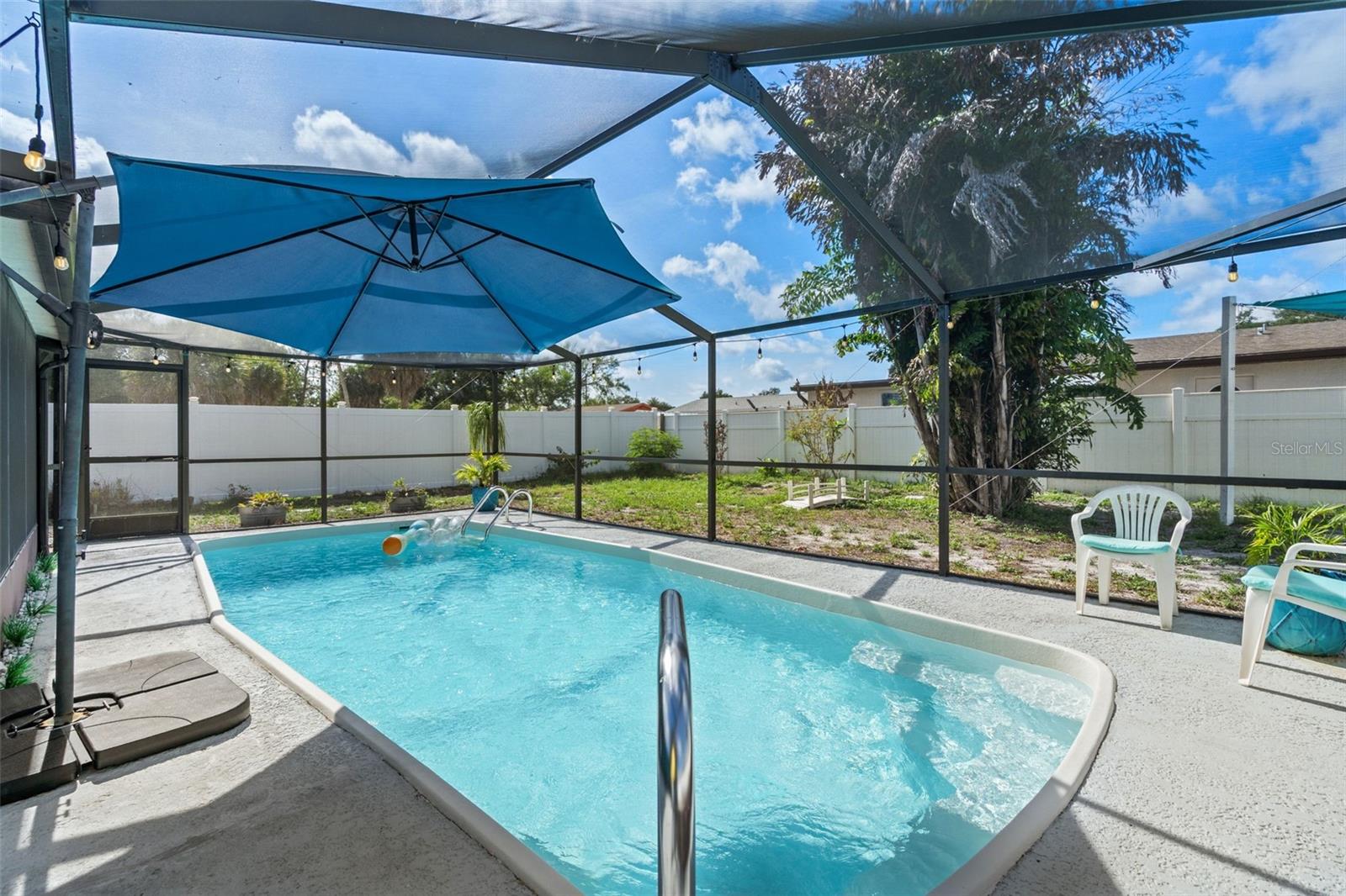 7906 WOODVINE CIR — photo 25