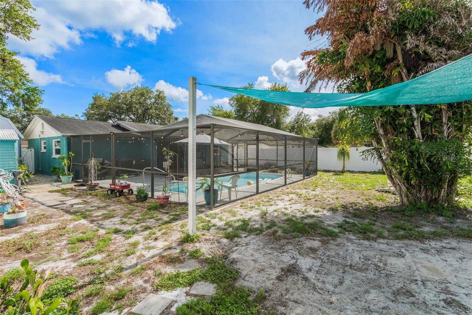 7906 WOODVINE CIR — photo 29