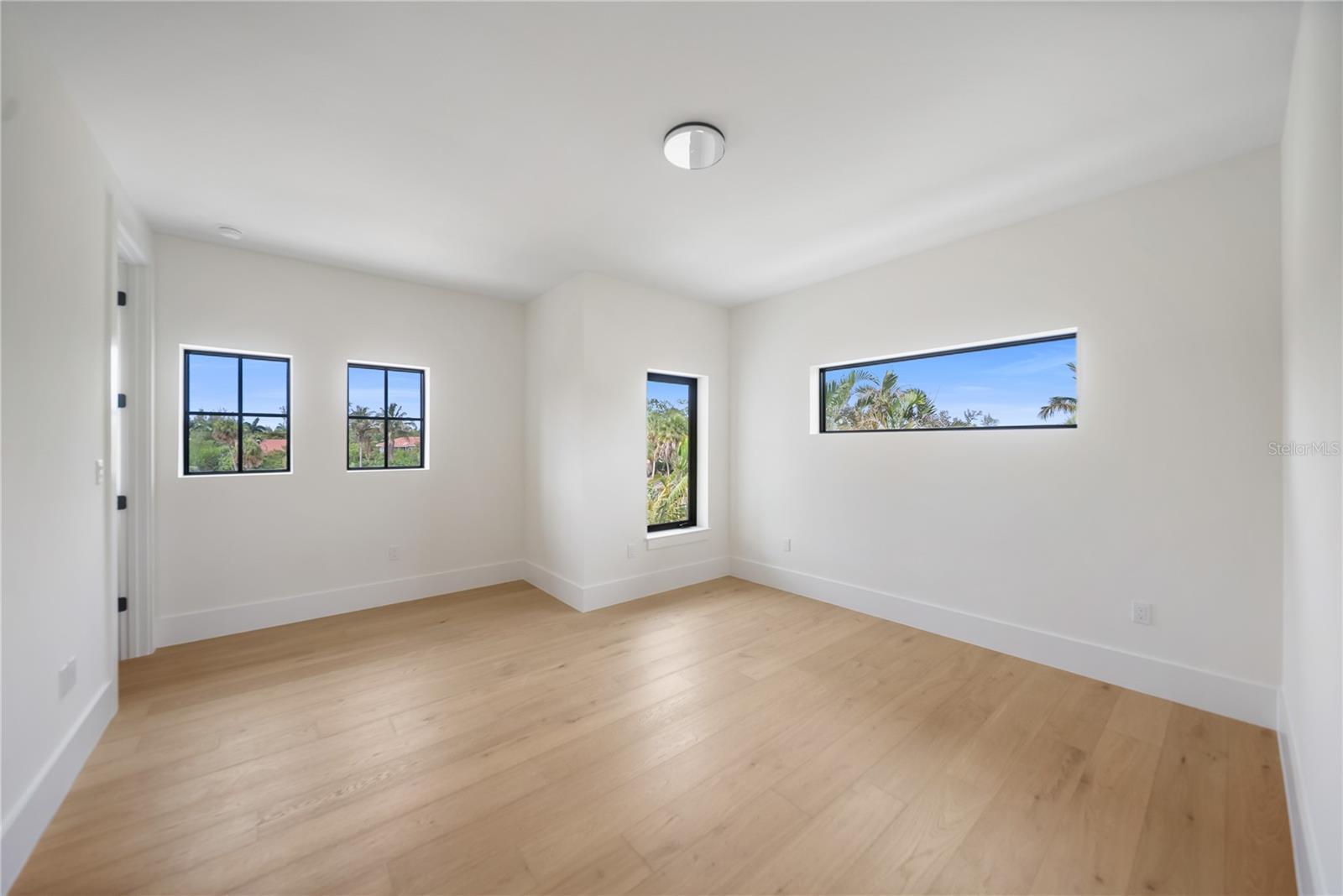 626 BUTTONWOOD DR — photo 45