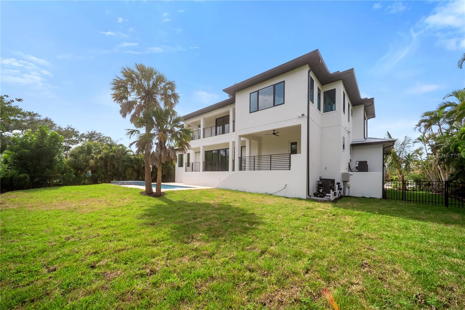 626 BUTTONWOOD DR — photo 70
