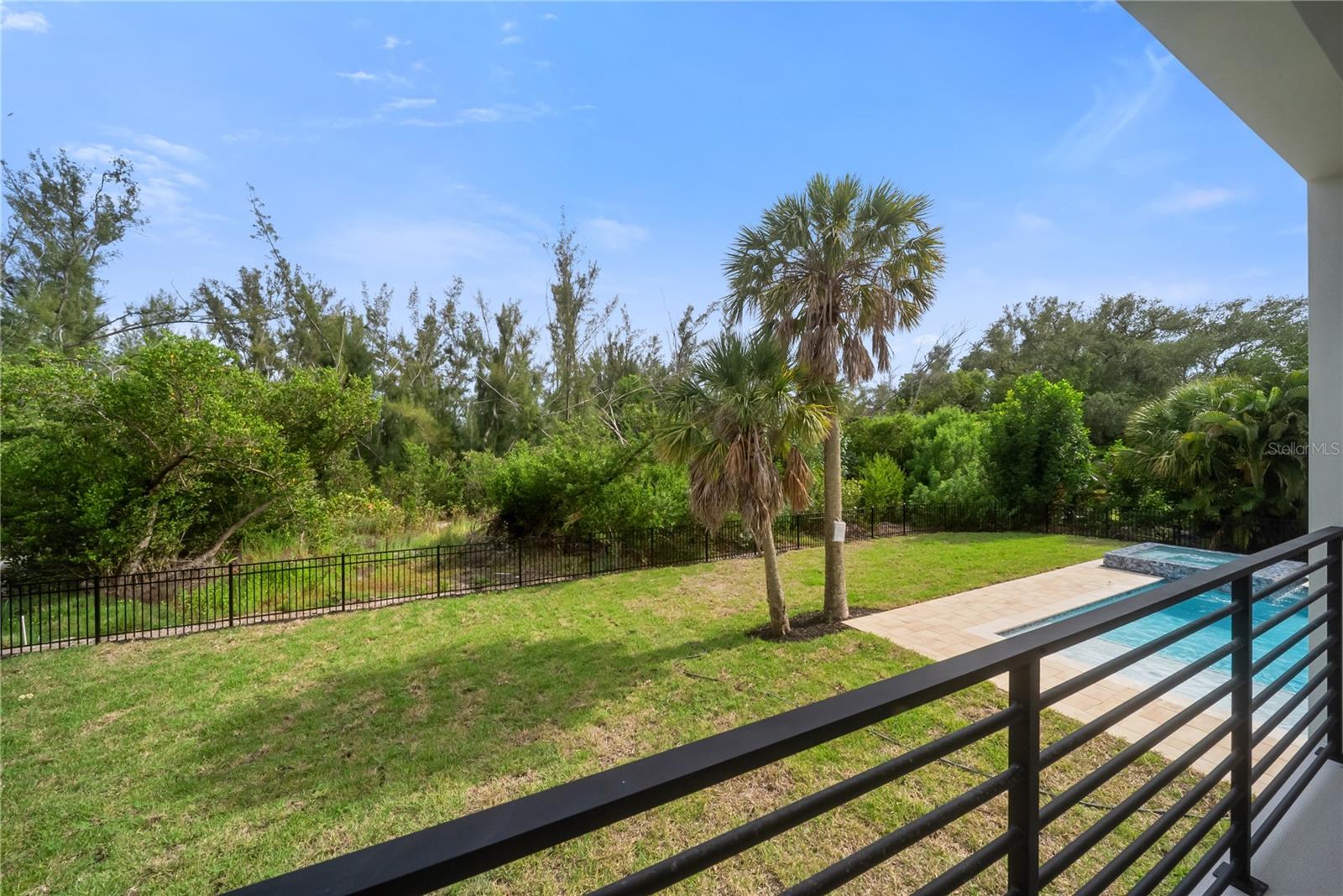 626 BUTTONWOOD DR — photo 76