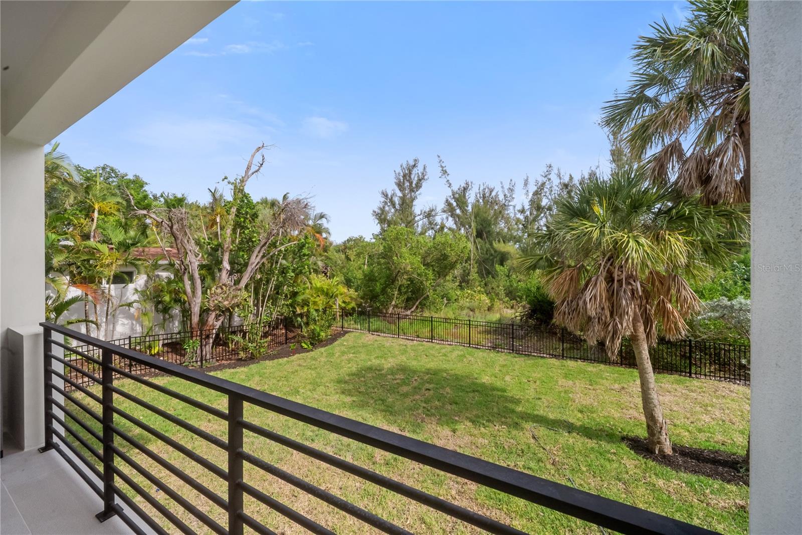 626 BUTTONWOOD DR — photo 77