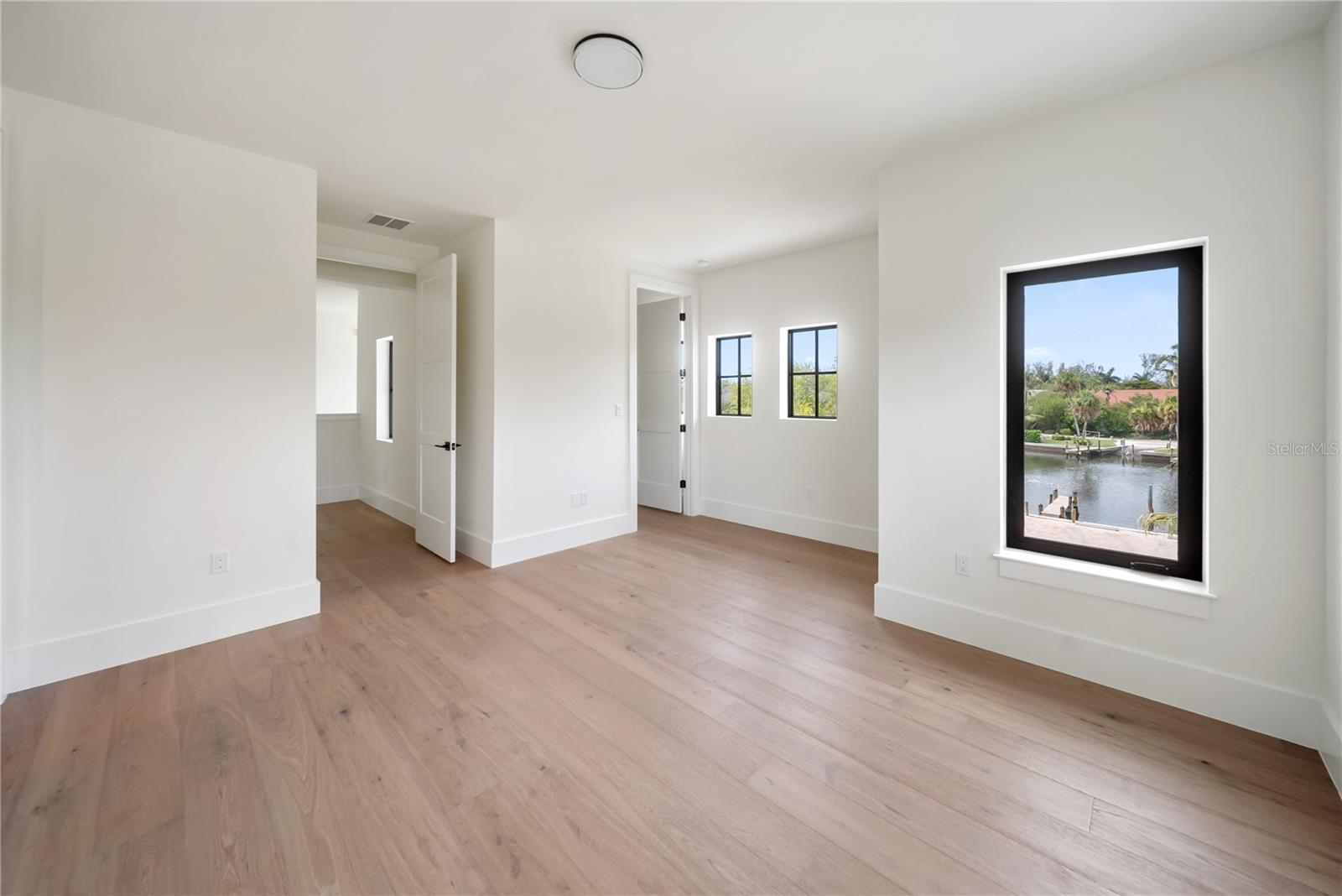 626 BUTTONWOOD DR — photo 64