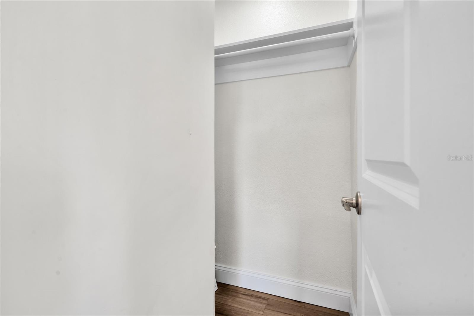 723 W BAYSHORE DR — photo 28