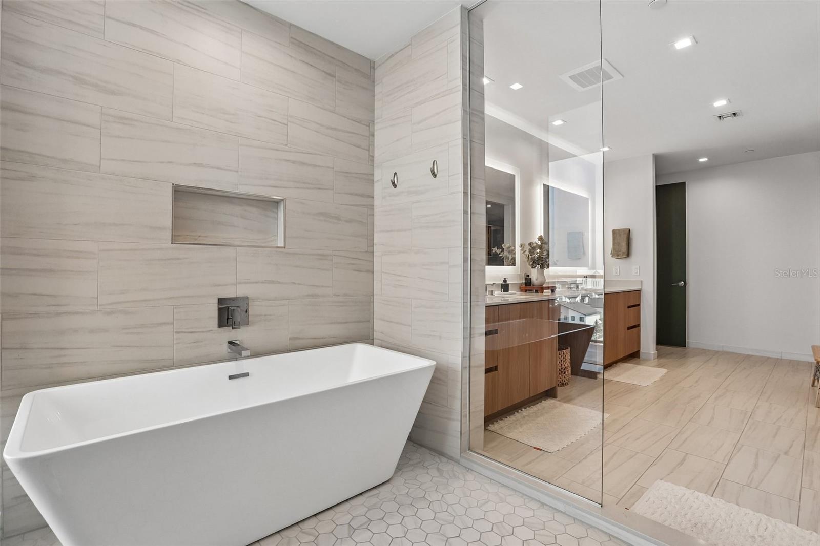 5120 MARINA WAY #7703 — photo 29
