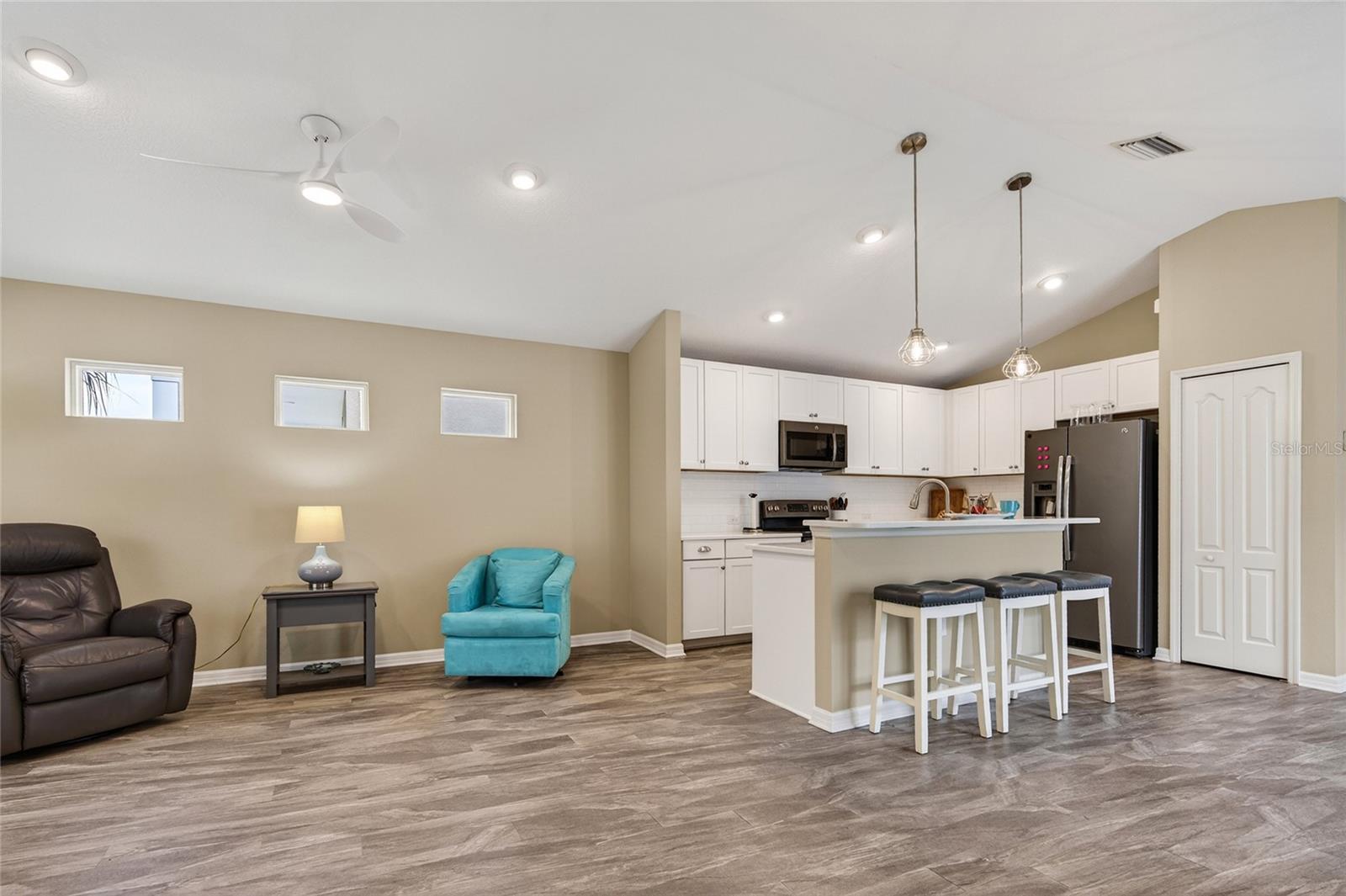 12666 SHIMMERING OAK CIR — photo 23