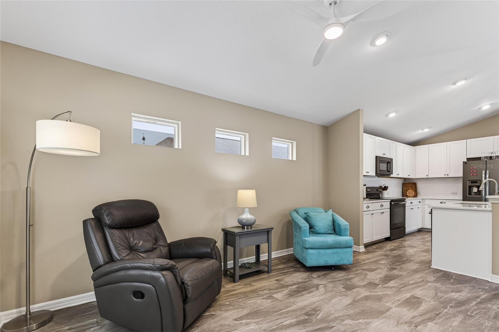 12666 SHIMMERING OAK CIR — photo 20