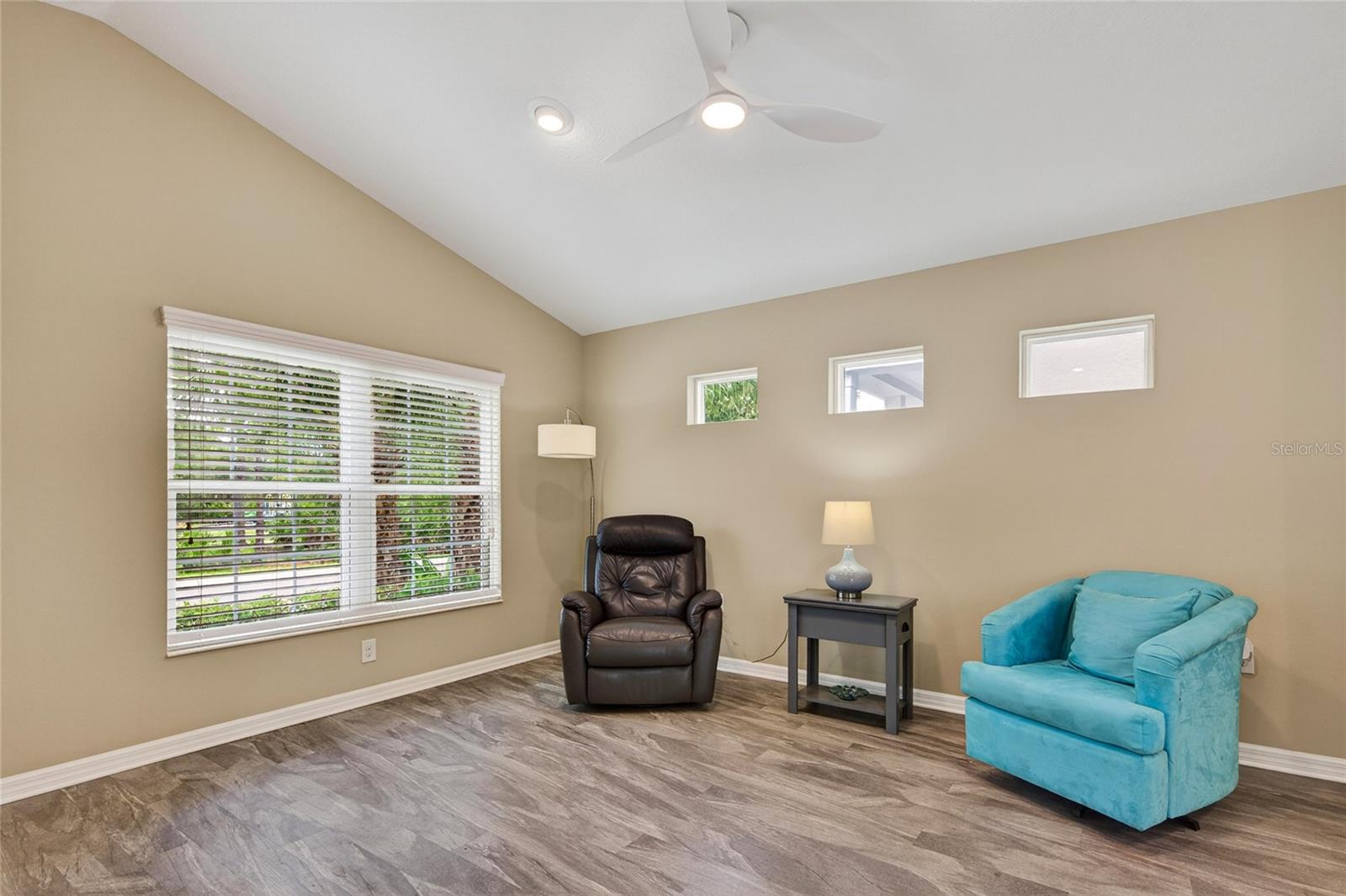 12666 SHIMMERING OAK CIR — photo 19