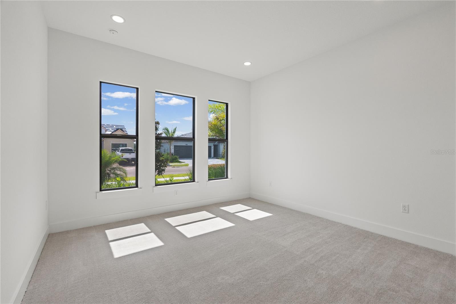 2629 WATERFRONT CIR — photo 10