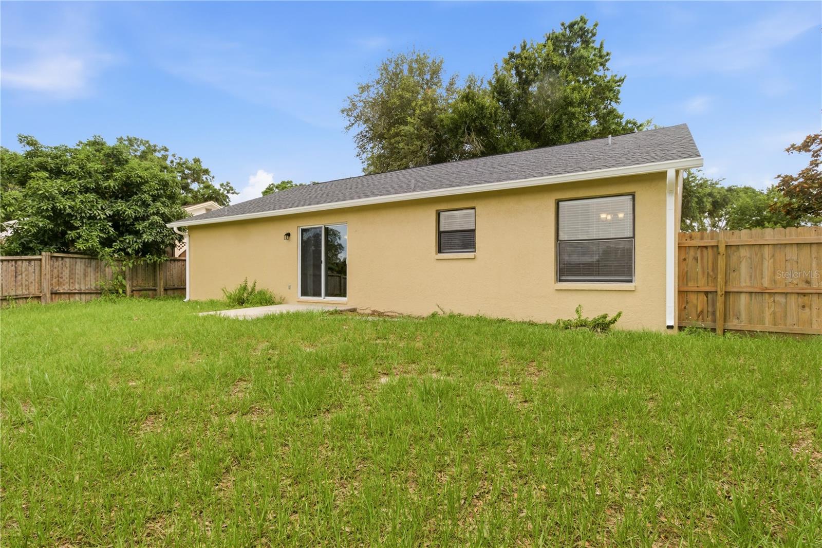 929 SANDYWOOD DR — photo 35