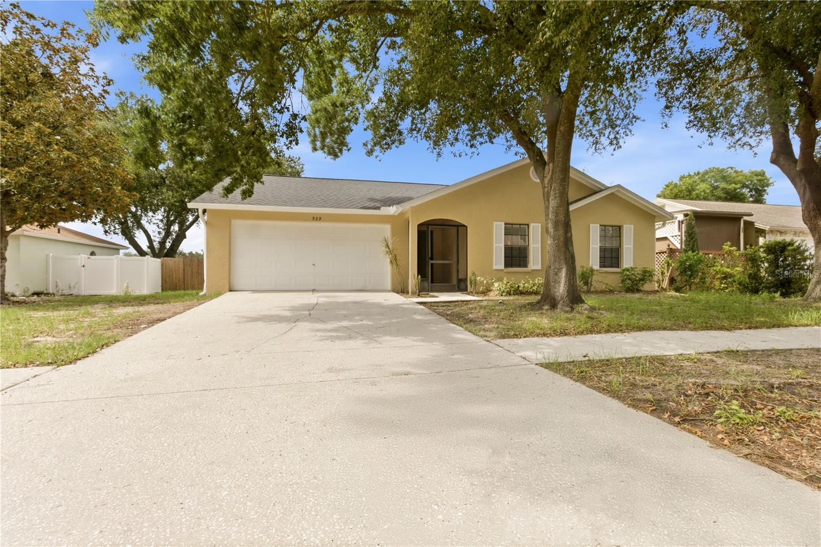 929 SANDYWOOD DR — photo 10
