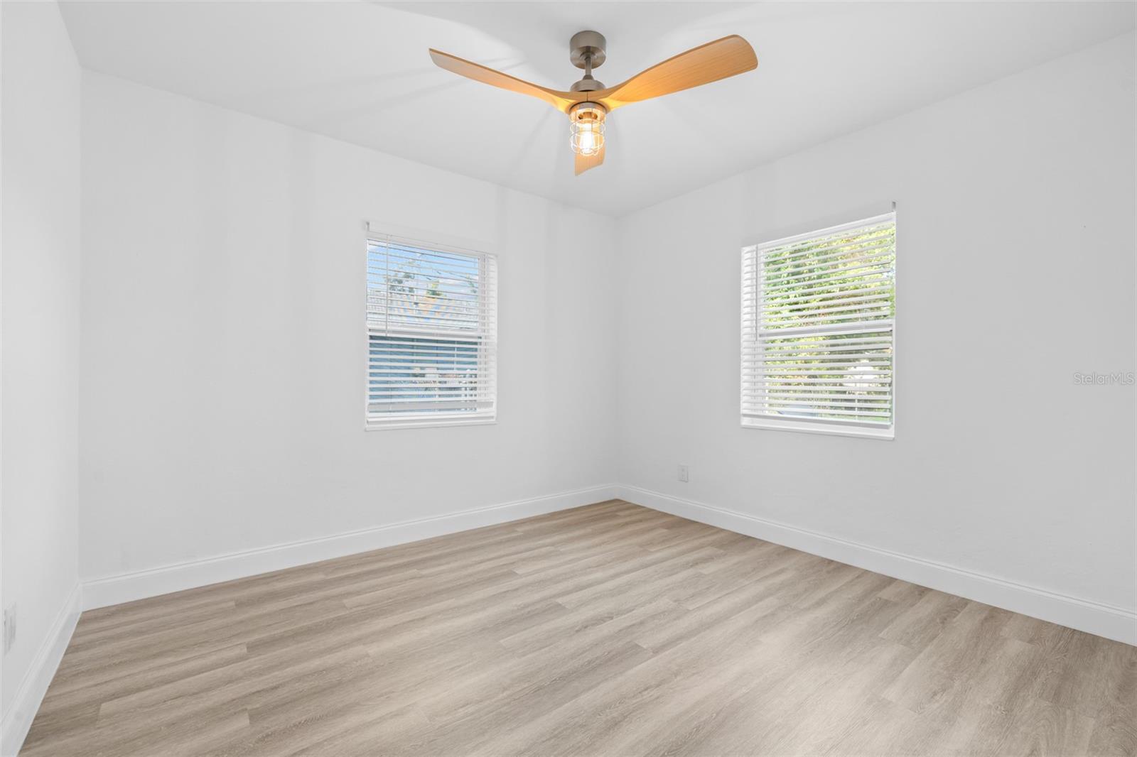 2325 HIGHLAND ST S — photo 25