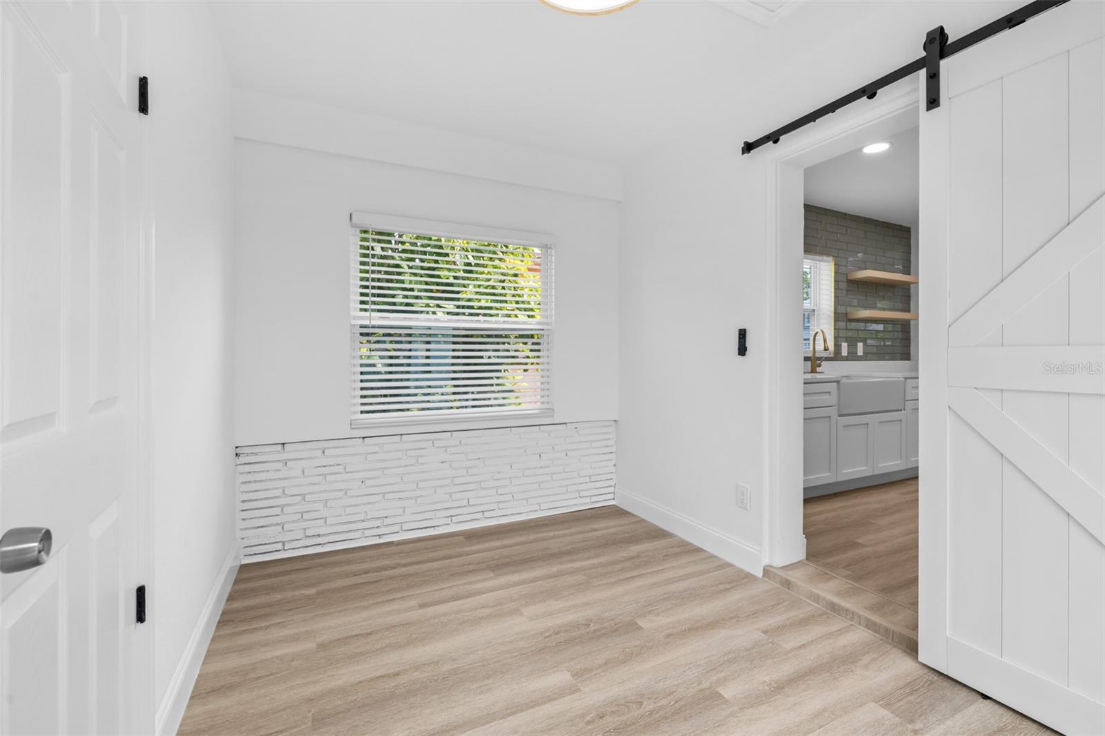 2325 HIGHLAND ST S — photo 17