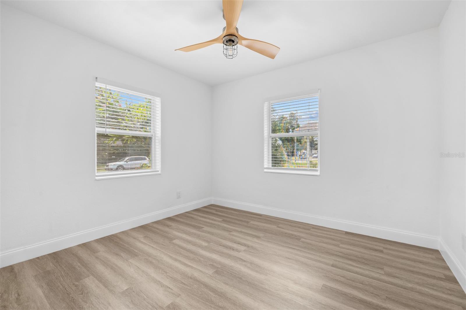 2325 HIGHLAND ST S — photo 30
