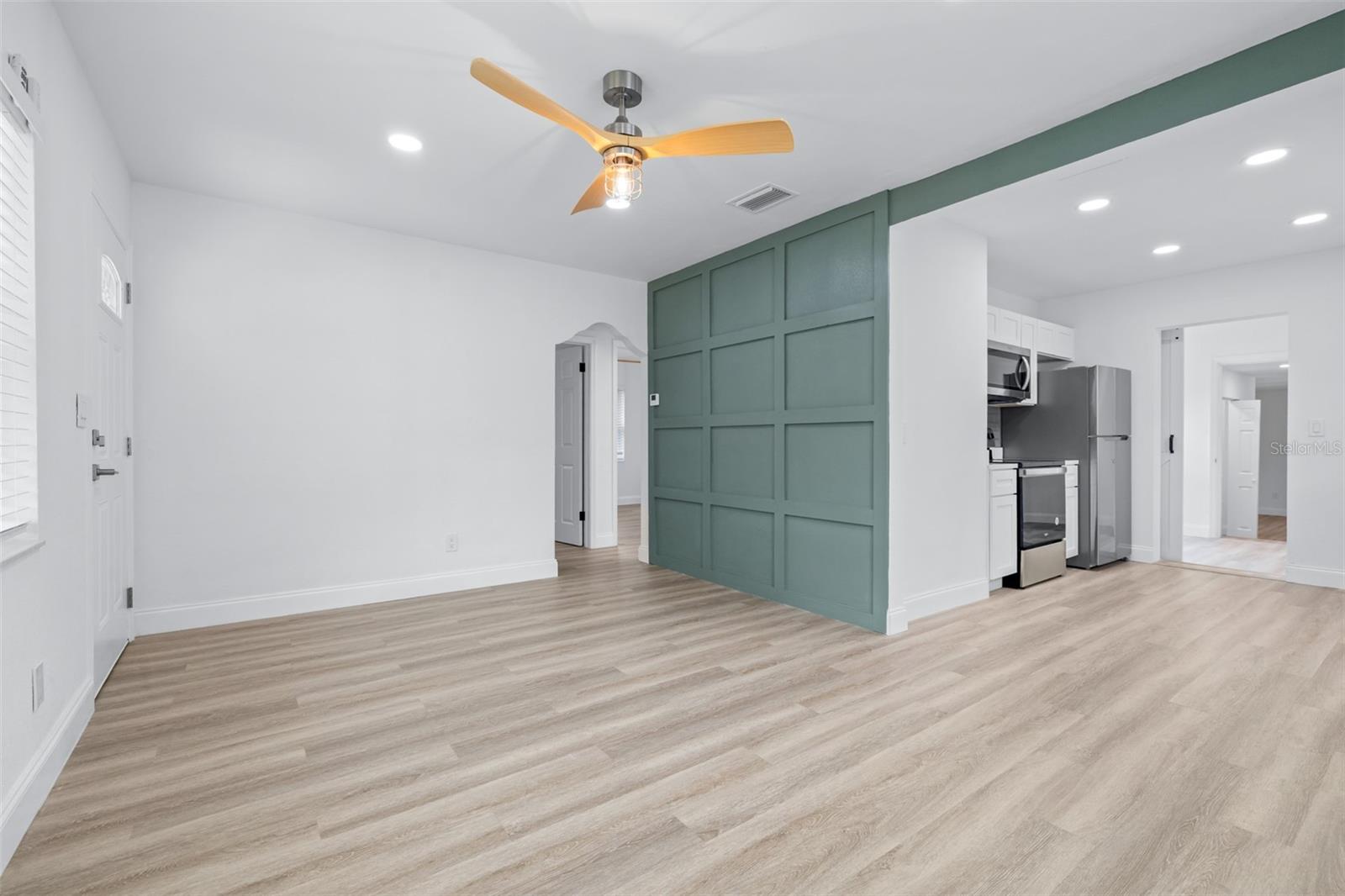 2325 HIGHLAND ST S — photo 10
