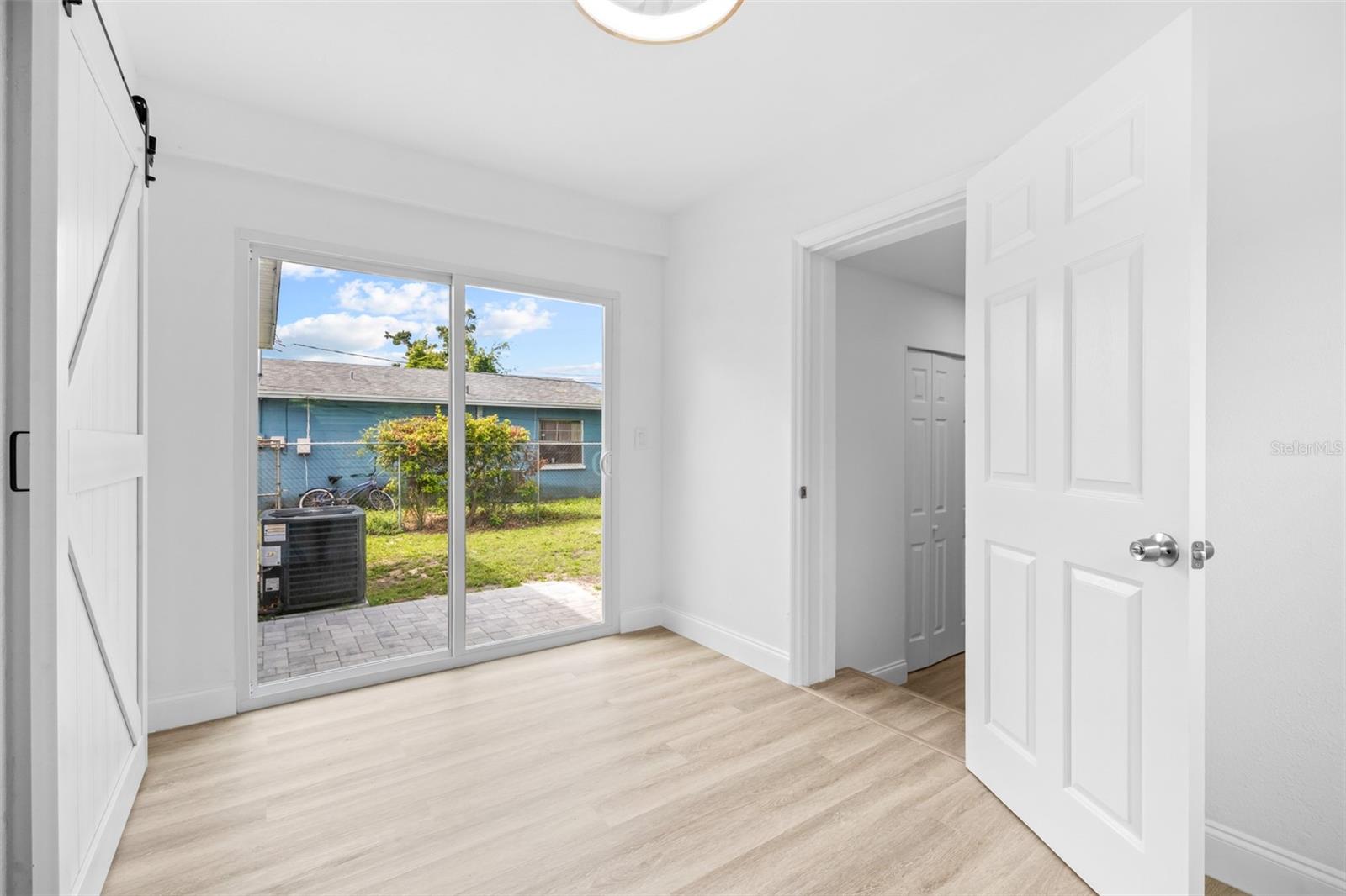 2325 HIGHLAND ST S — photo 18