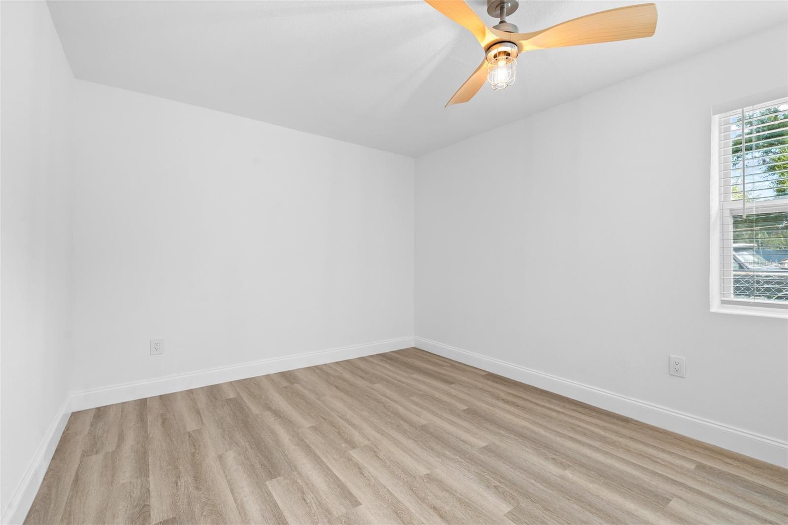 2325 HIGHLAND ST S — photo 20