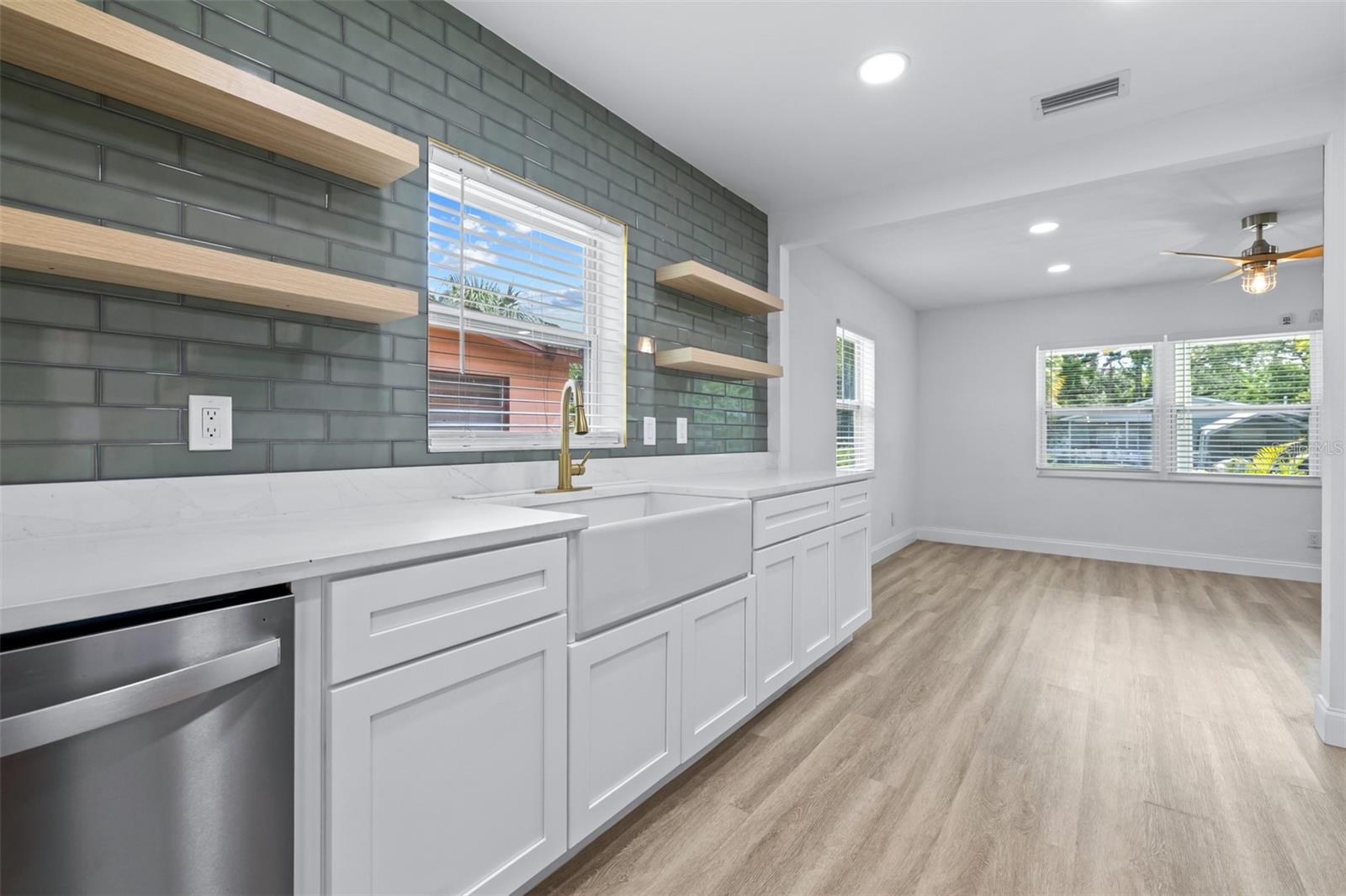 2325 HIGHLAND ST S — photo 16