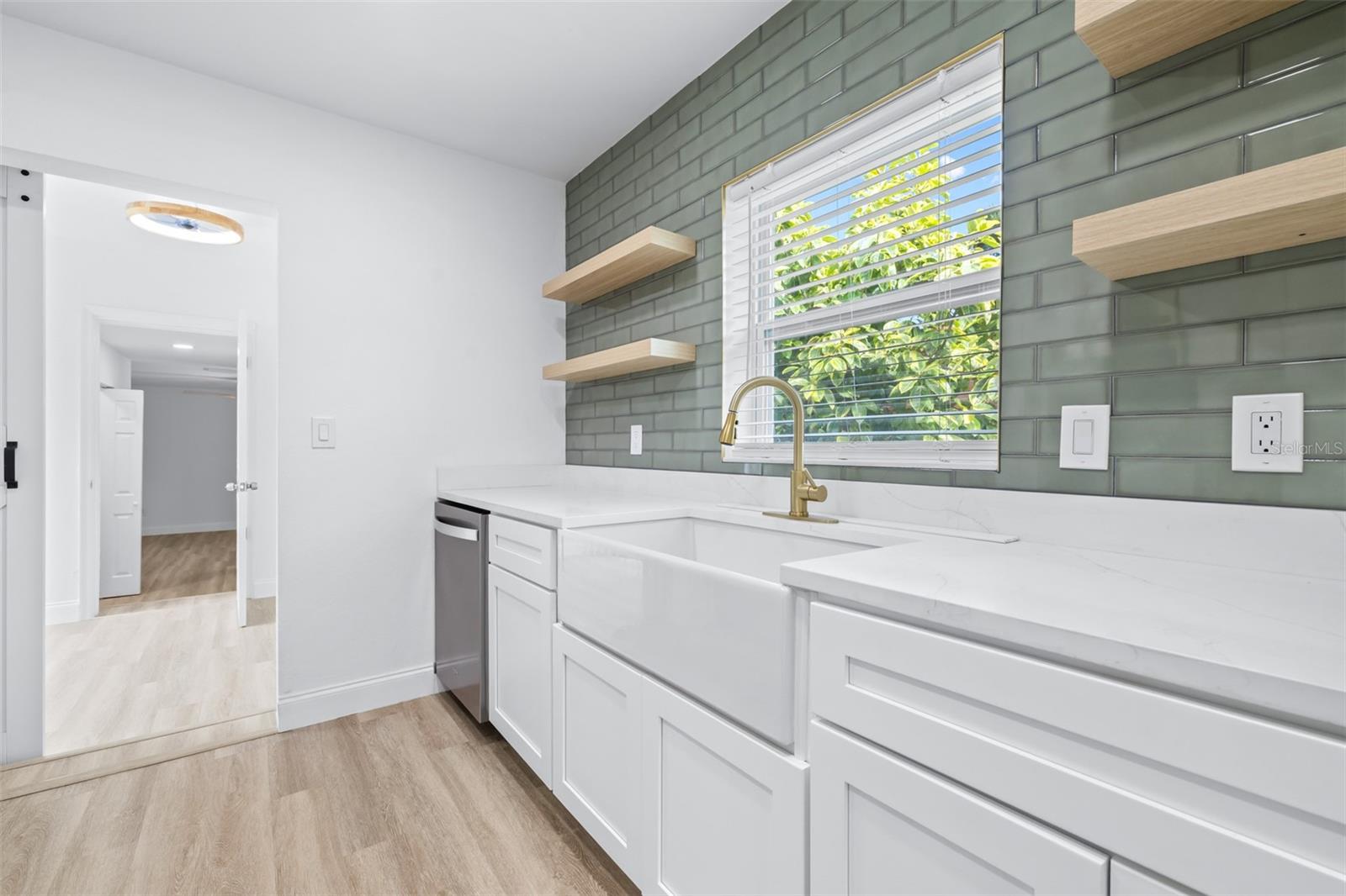 2325 HIGHLAND ST S — photo 14