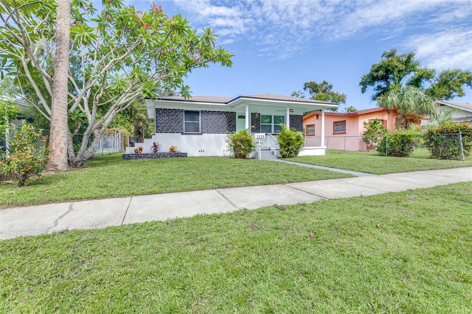 2325 HIGHLAND ST S — photo 2