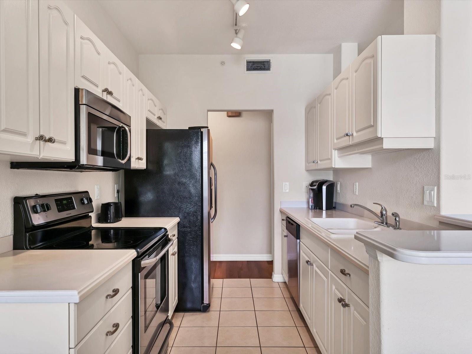 150 L PAVIA BLVD #13 — photo 10