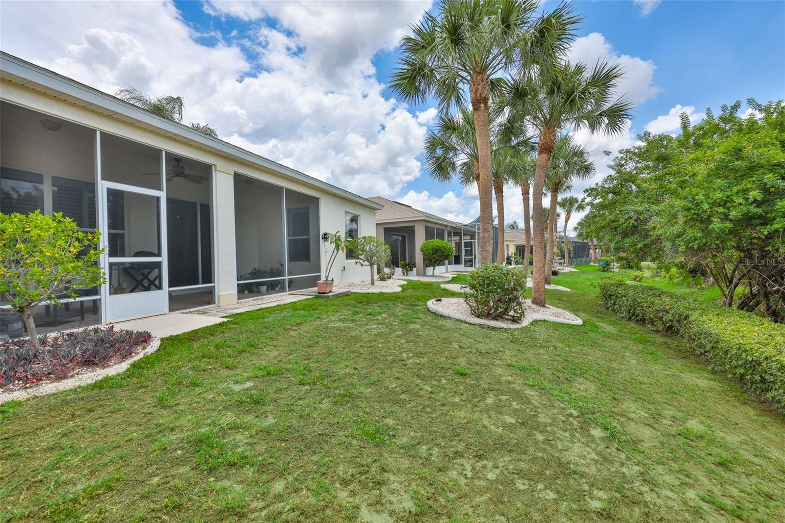 1050 REGAL MANOR WAY — photo 30