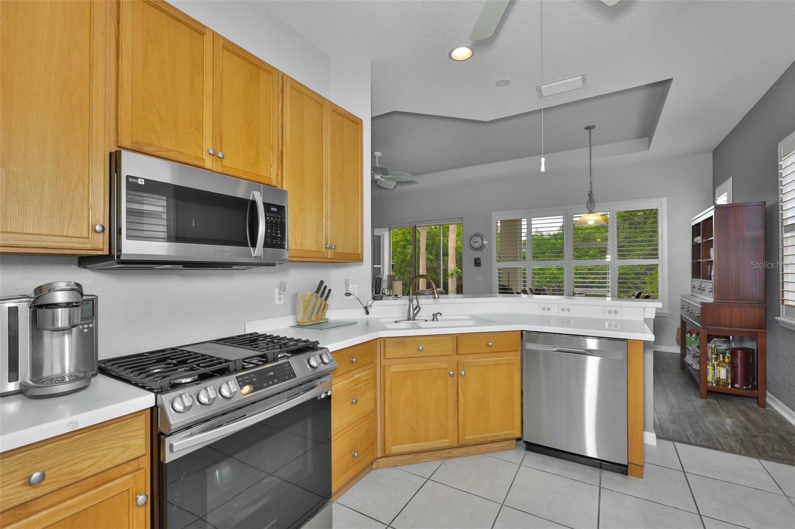1050 REGAL MANOR WAY — photo 14