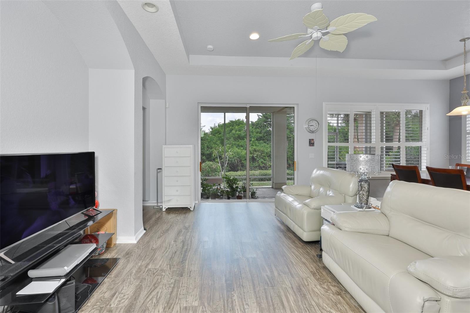 1050 REGAL MANOR WAY — photo 3